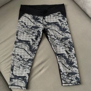 Dry fit Capri leggings